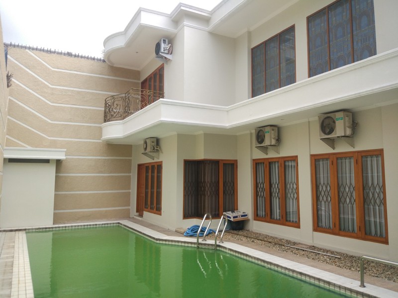House for RENT @Kebayoran Baru
