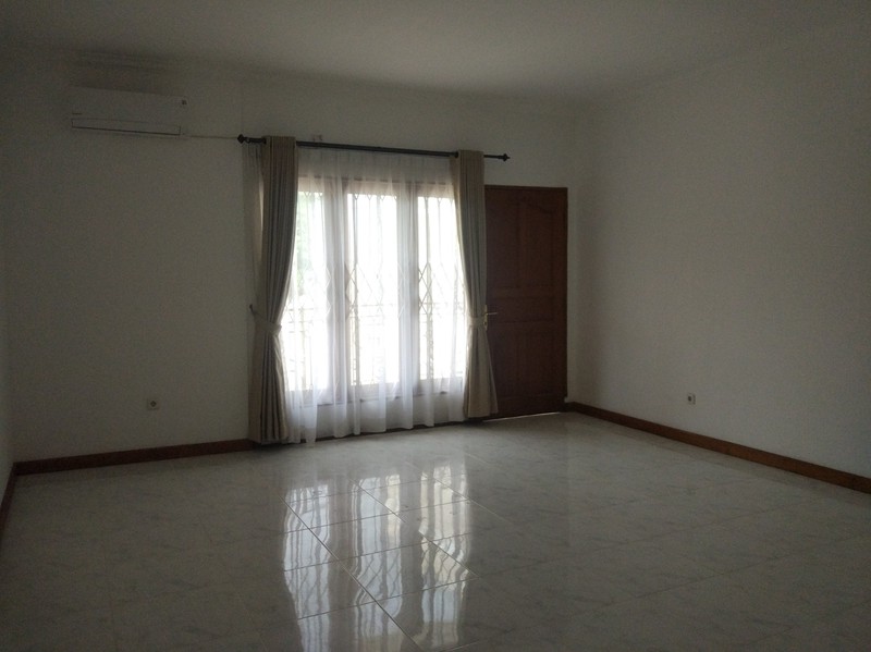 House for RENT @Kebayoran Baru