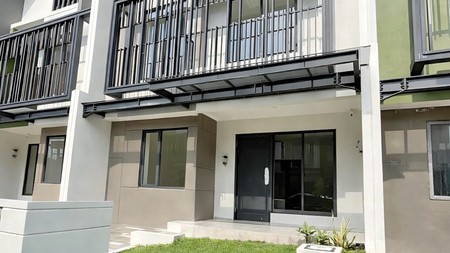 Rumah 3 Lantai di Leonora Gading Serpong - Lengkap & Siap Huni