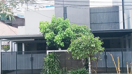 Rumah 1 Lantai, Nyaman dan Bebas Banjir di Jombang