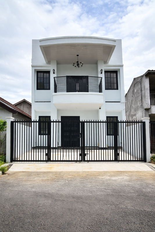 Rumah Baru 2 lantai di Cisauk selangkah ke BSD City