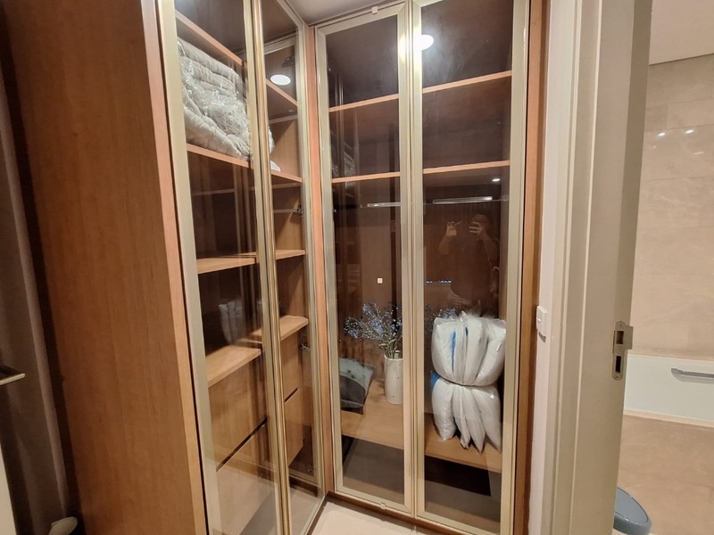 Disewakan Apartment The One Icon  Tunjungan 6 