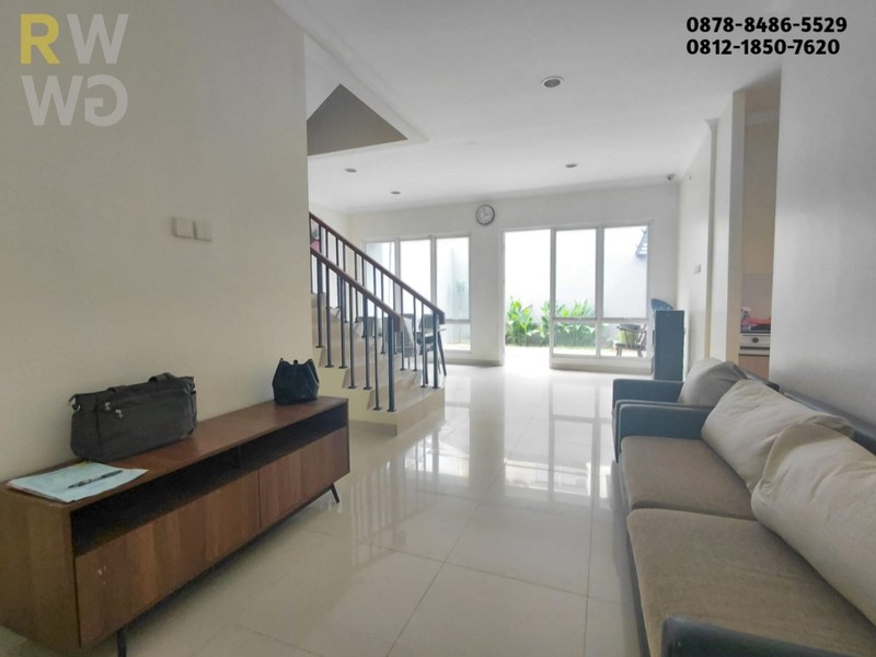 Rumah Disewakan di Grand Wisata Cluster Water Spring - 2 Lantai, Fully Furnished, Lokasi Strategis