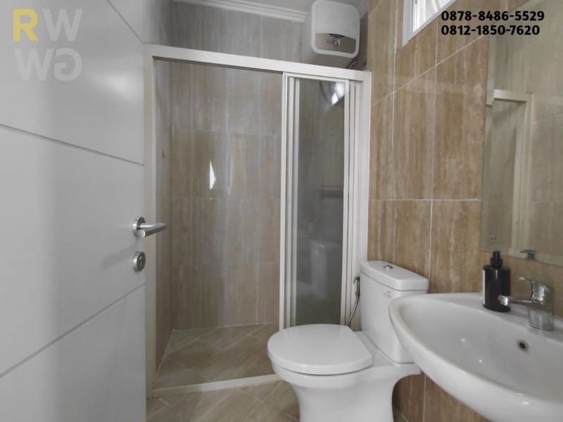 Rumah Disewakan di Grand Wisata Cluster Water Spring - 2 Lantai, Fully Furnished, Lokasi Strategis