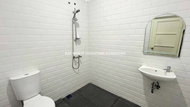 Rumah Sewa Lokasi Elite Jl. Citayam II No. 03 