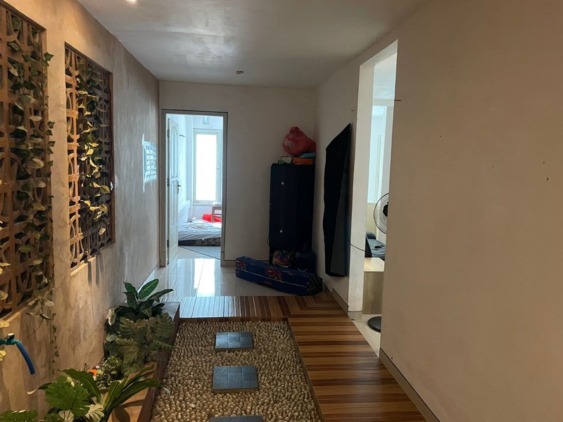 2004. Dijual Rumah 2 Lantai Tengah Kota Alun Alun Kauman Bojonegoro