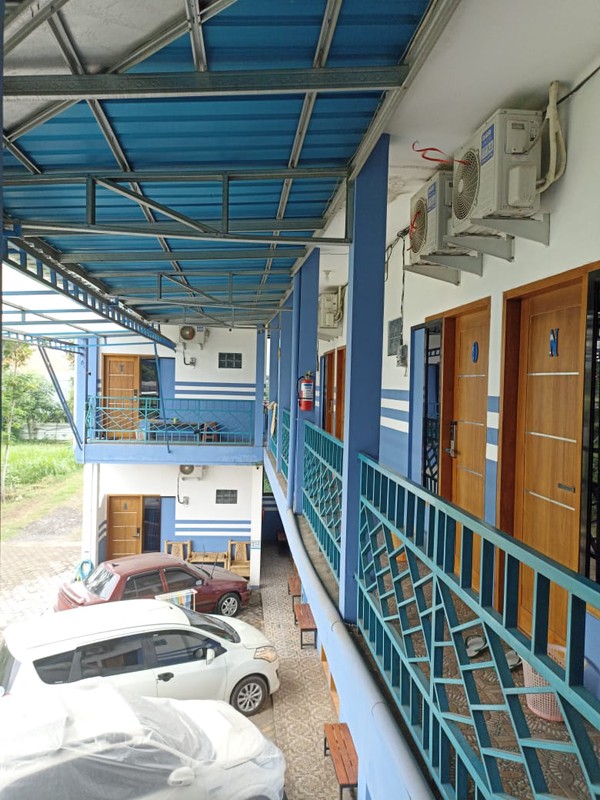 2003 Dijual Guest House Usaha Laundry dan minimart aktif Lokasi di Kotaanyar Paiton Probolinggo