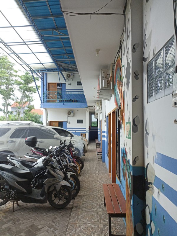 2003 Dijual Guest House Usaha Laundry dan minimart aktif Lokasi di Kotaanyar Paiton Probolinggo