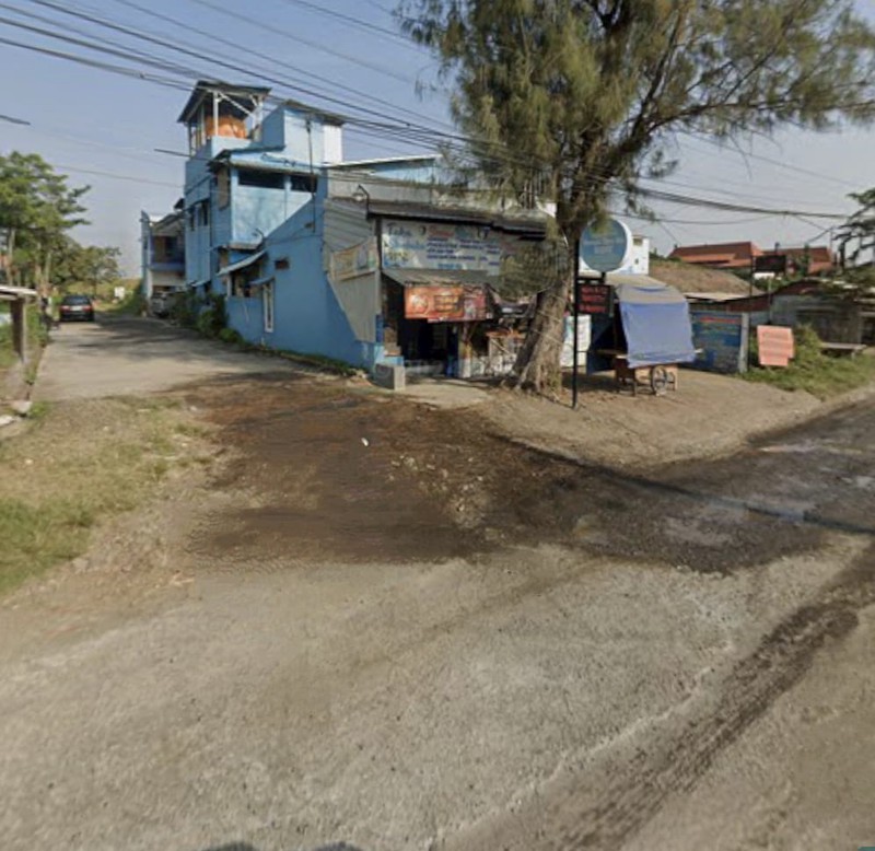 2003 Dijual Guest House Usaha Laundry dan minimart aktif Lokasi di Kotaanyar Paiton Probolinggo