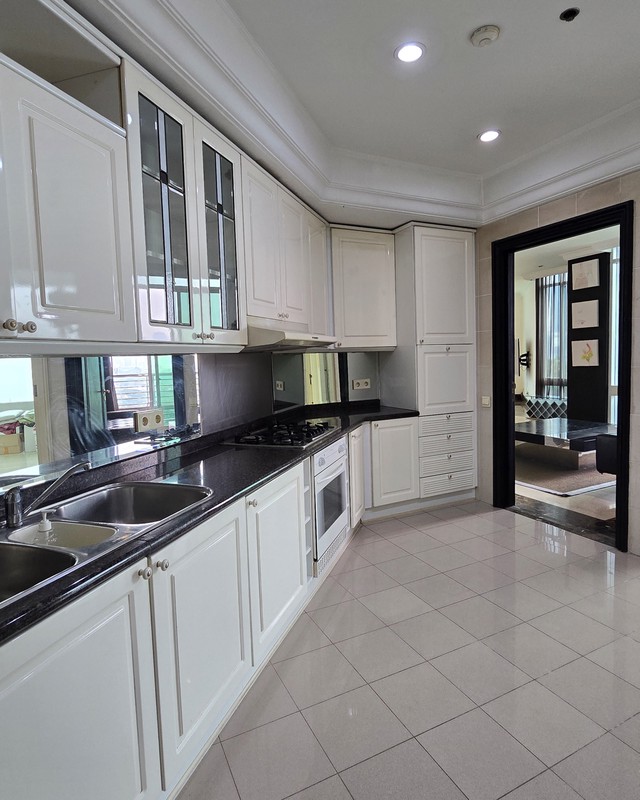 For Rent Affordable Luxury Unit at Four Seasons Residence 