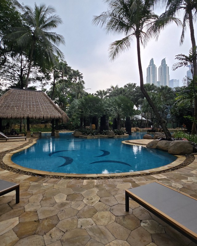 For Rent Affordable Luxury Unit at Four Seasons Residence 