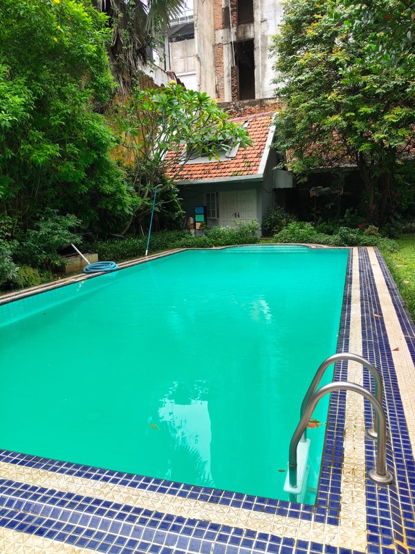 Dijual Rumah Tua Menteng Jakarta Pusat - Bangunan Belanda, Cantik & Sangat Terawat, Kayu Jati