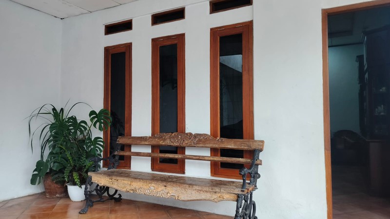 Rumah  500 sqm, Strategis di Kebon Jeruk -300 meter ke Jl Panjang, Cocok untuk Kos-kosan dan Investasi!