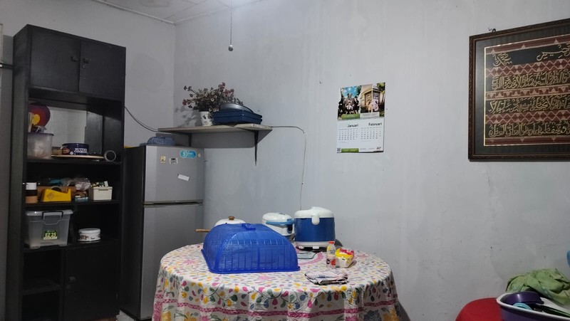 Rumah  500 sqm, Strategis di Kebon Jeruk -300 meter ke Jl Panjang, Cocok untuk Kos-kosan dan Investasi!