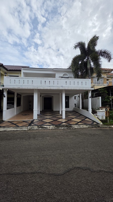 Rumah siap huni di Legenda Wisata