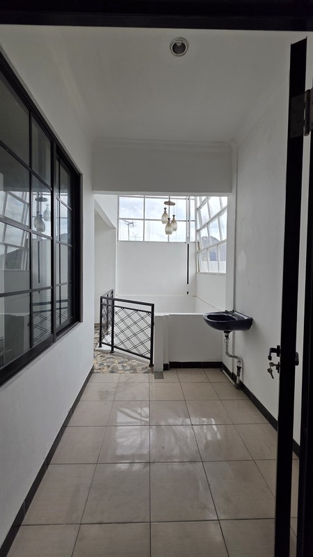 Rumah siap huni di Legenda Wisata