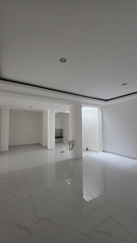 Rumah siap huni di Legenda Wisata