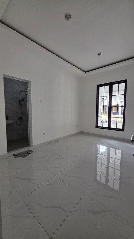 Rumah siap huni di Legenda Wisata