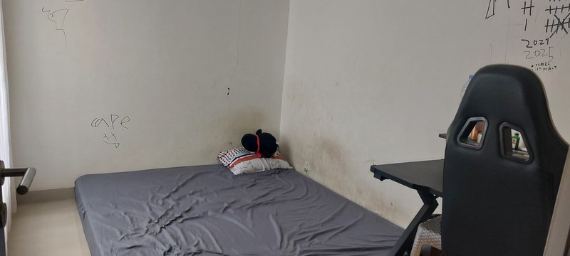 Rumah Dua Lantai siap huni di boulevard cluster Onyxs Permata Cimanggis Tapos Depok. 