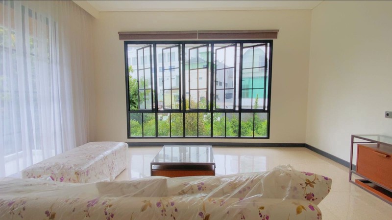 Rumah for Sale in Jakarta Selatan, DKI Jakarta Rumah Villa Ditengah Kota Jakarta