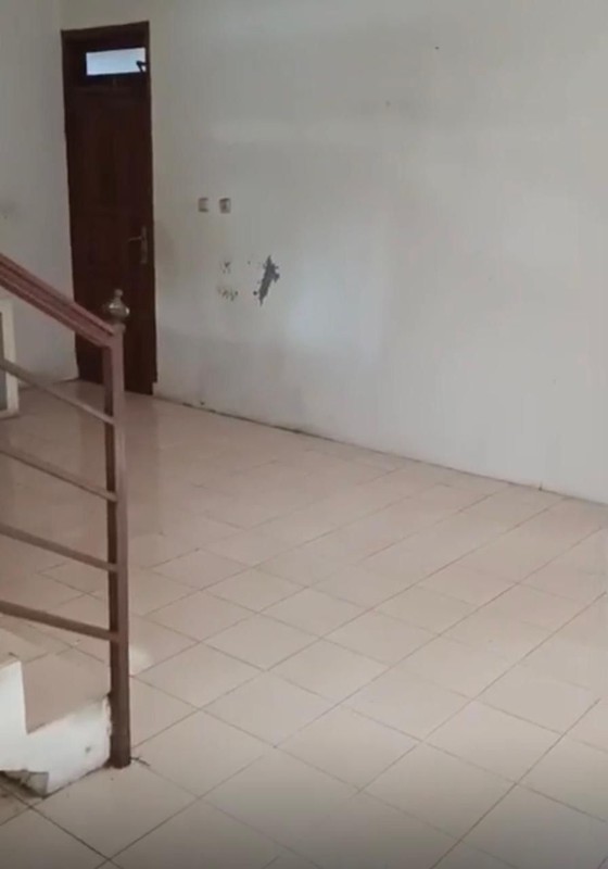 Disewa rumah di Cireundeu 