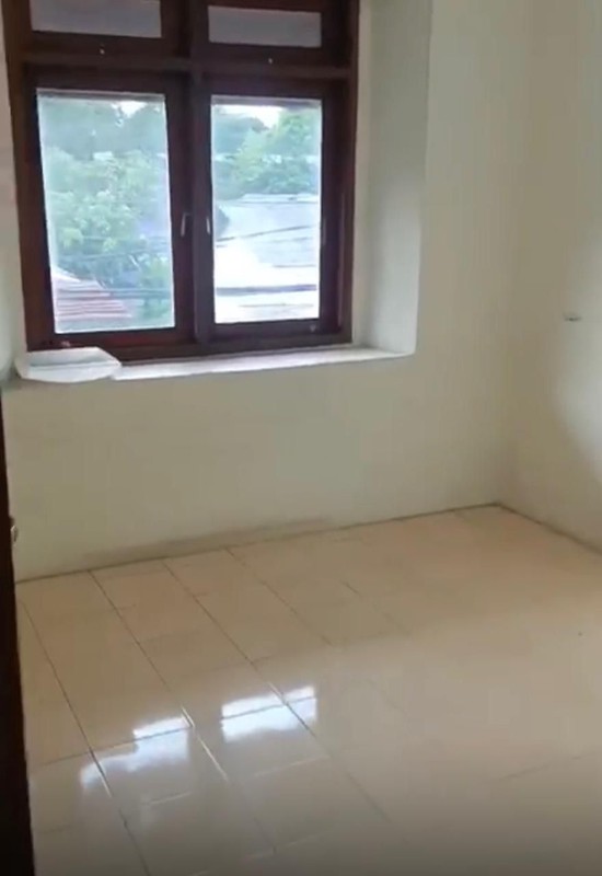 Disewa rumah di Cireundeu 