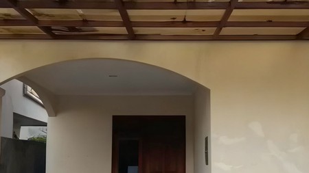 Disewa rumah di Cireundeu 