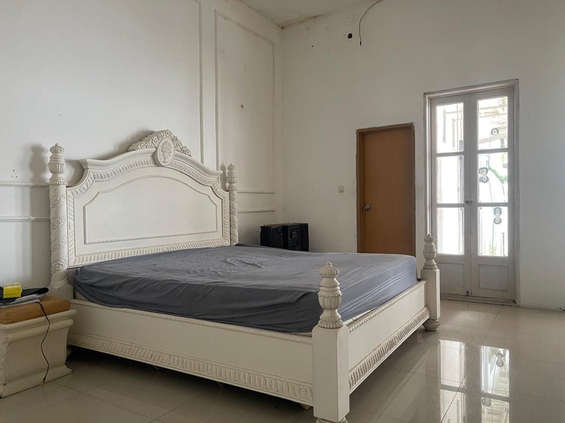 Rumah Disewa Strategis , aman , nyaman daerah elite Vila Cinere Mas