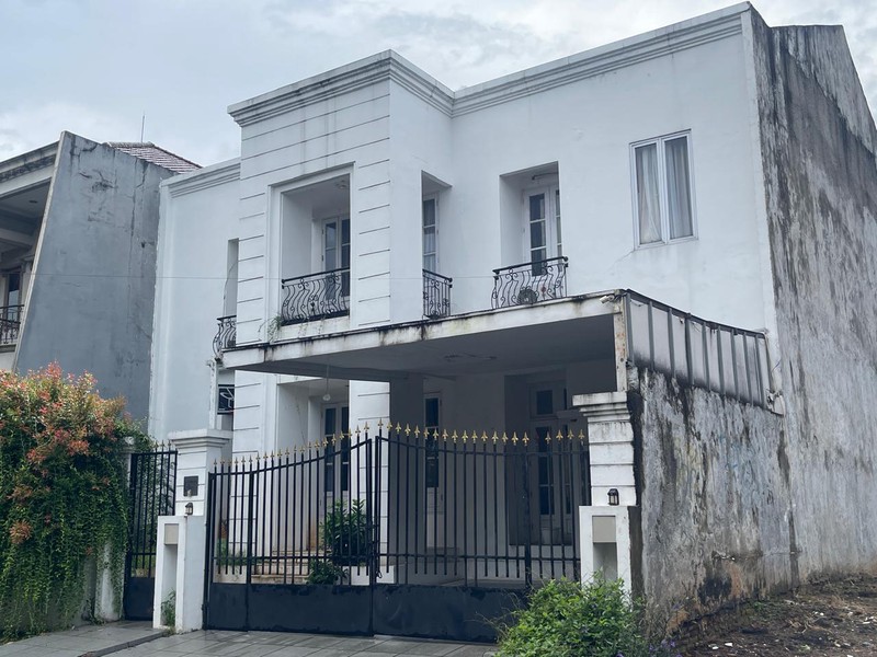 Rumah Disewa Strategis , aman , nyaman daerah elite Vila Cinere Mas