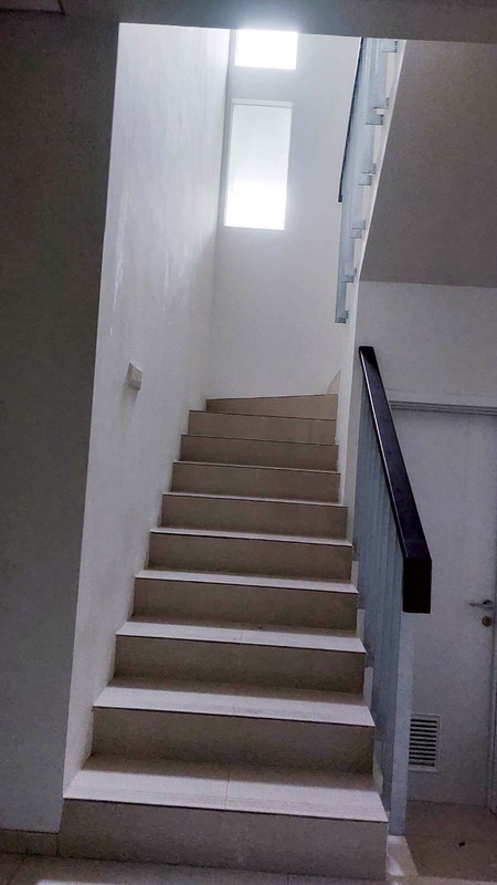 Rumah Bagus 2 Lantai, Bebas Banjir dalam Cluster di bintaro Sektor 9