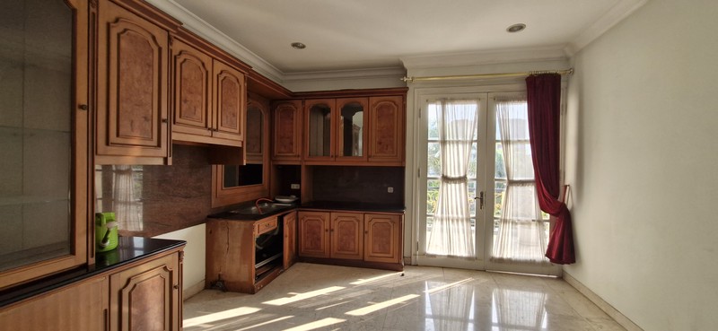 Best Deal!! Rumah Besar Luas Hoek - di Cluster Exclusive Kota Wisata  