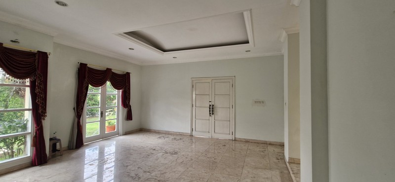 Best Deal!! Rumah Besar Luas Hoek - di Cluster Exclusive Kota Wisata  