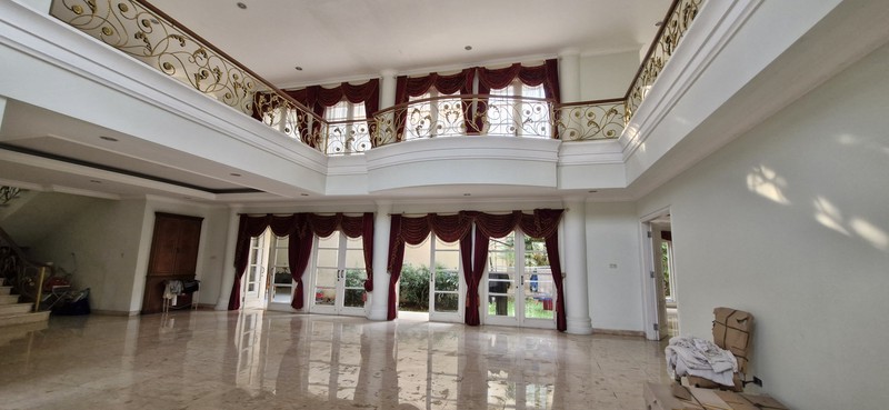 Best Deal!! Rumah Besar Luas Hoek - di Cluster Exclusive Kota Wisata  