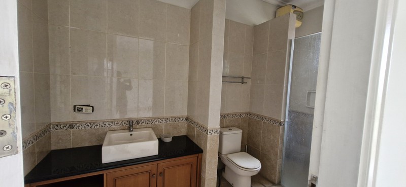 Best Deal!! Rumah Besar Luas Hoek - di Cluster Exclusive Kota Wisata  