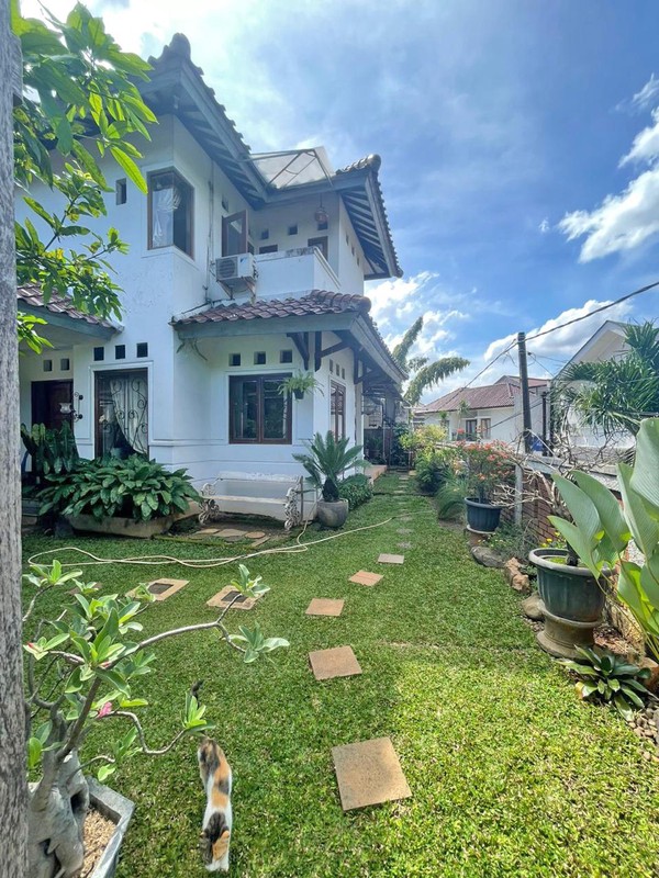 Rumah Asri Lingkungan Nyaman di Permata Cirendeu Ciputat