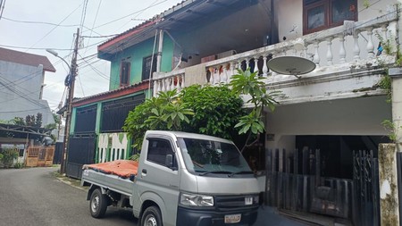 Rumah 2 Lantai Dijual Akses Jalan 2 Mobil di Manggarai Jaksel
