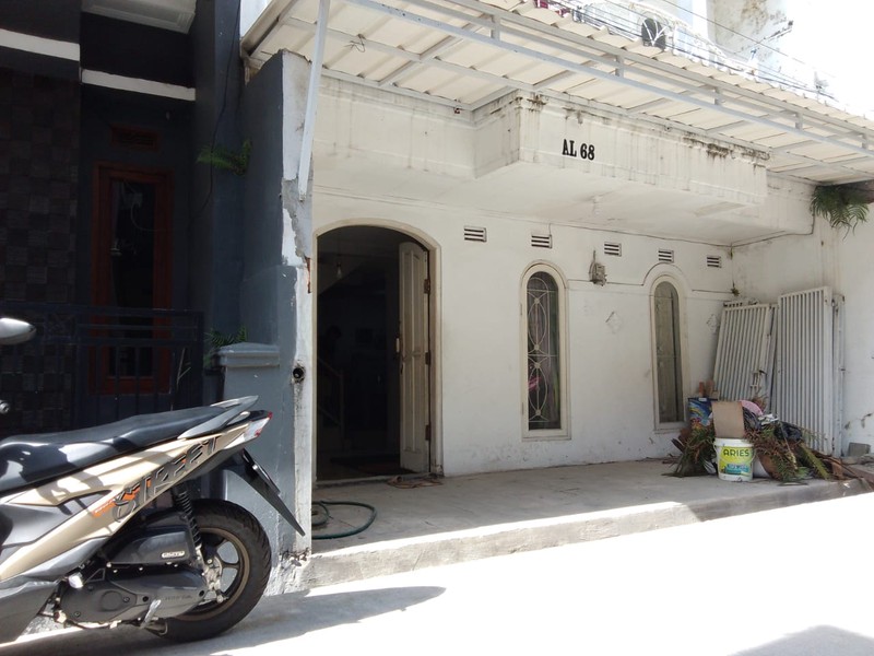 Rumah di Komplek Permata Biru di Cibiru Bandung