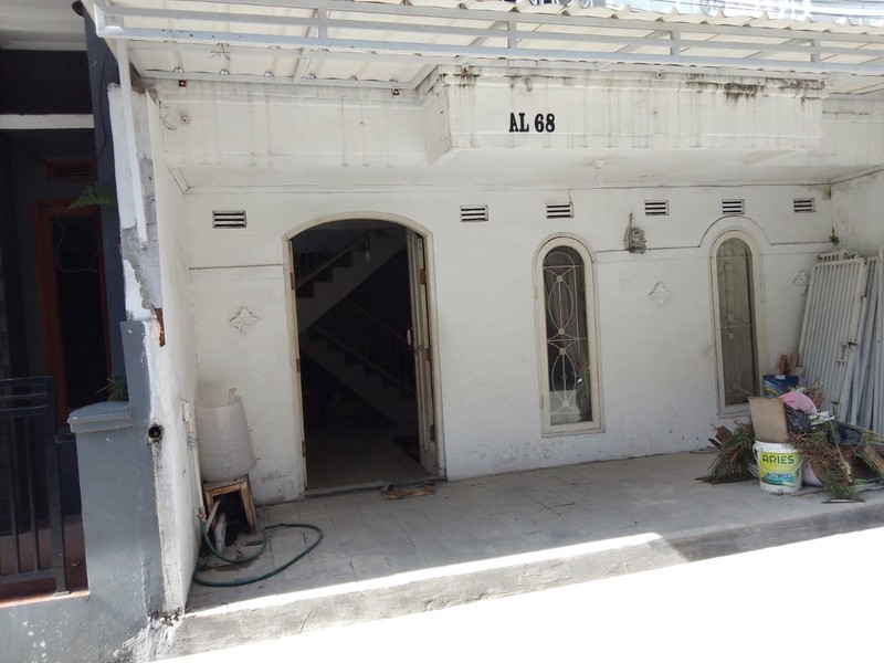 Rumah di Komplek Permata Biru di Cibiru Bandung