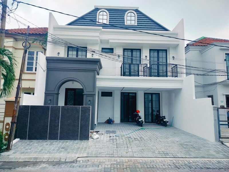 Rumah Dijual Dharmahusada Mas Mulyorejo Surabaya Timur New Gress American Classic 