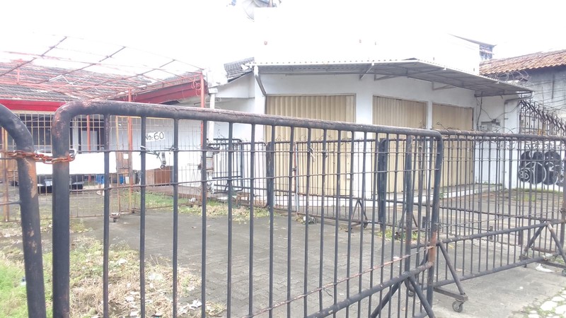 Bangunan Komersial Lahan Tanah 790 m2, Lokasi Ramai Usaha, Di Jalan Raya Bogor, Kramat Jati, Dijual Dibawah NJOP