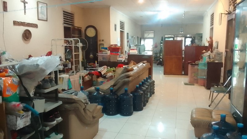 Bangunan Komersial Lahan Tanah 790 m2, Lokasi Ramai Usaha, Di Jalan Raya Bogor, Kramat Jati, Dijual Dibawah NJOP