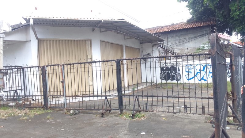 Bangunan Komersial Lahan Tanah 790 m2, Lokasi Ramai Usaha, Di Jalan Raya Bogor, Kramat Jati, Dijual Dibawah NJOP