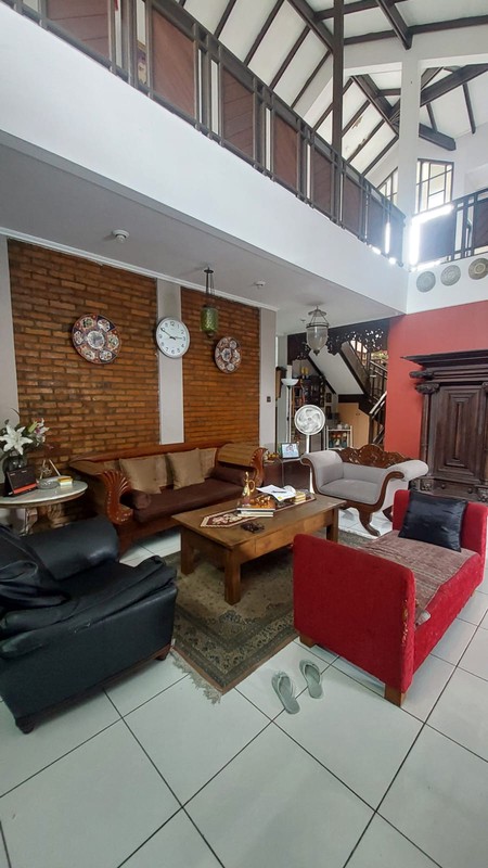 Dijual Rumah 2 Lt. Siap Huni Di Daerah Rempoa, Tangsel