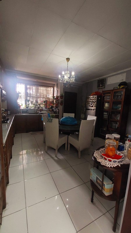 Dijual Rumah 2 Lt. Siap Huni Di Daerah Rempoa, Tangsel