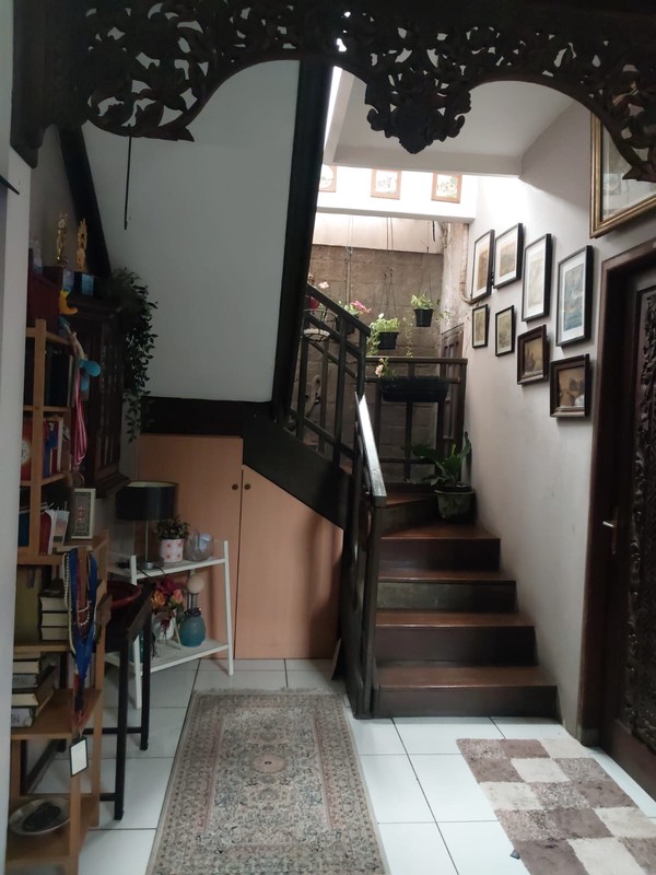 Dijual Rumah 2 Lt. Siap Huni Di Daerah Rempoa, Tangsel