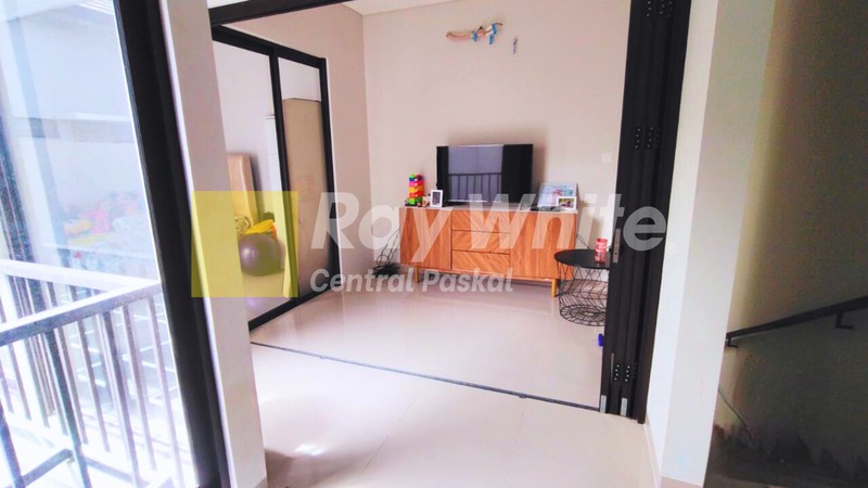 Rumah Semi Furnished di Summarecon Bandung