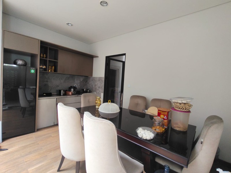 Rumah Semi Furnished di Summarecon Bandung