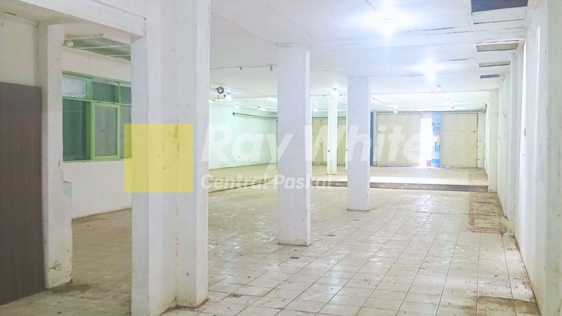 Ruko 2 Rendeng di Lokasi Strategis Mainroad Sudirman Bandung