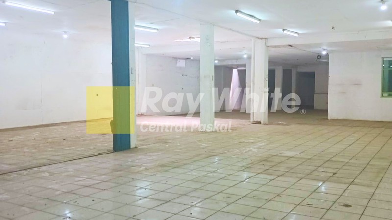 Ruko 2 Rendeng di Lokasi Strategis Mainroad Sudirman Bandung