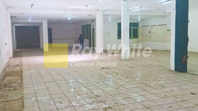 Ruko 2 Rendeng di Lokasi Strategis Mainroad Sudirman Bandung